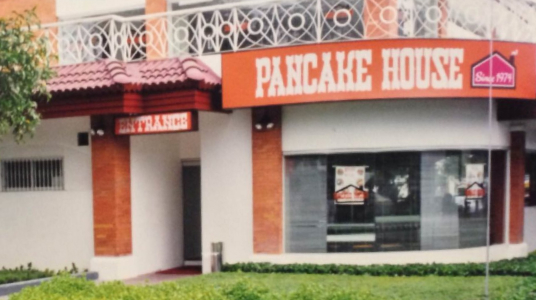 Pancake House opens its doors for the first time in Magallanes.